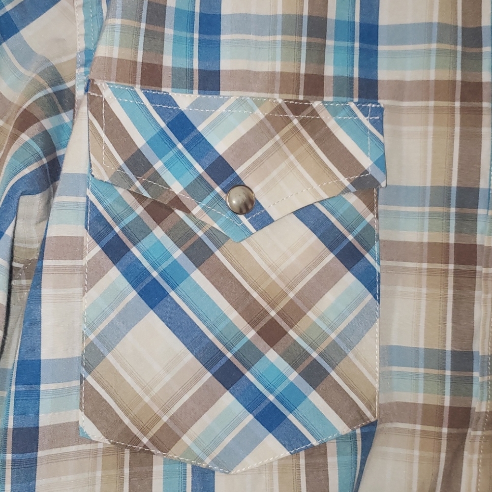 Long sleeve pearl snap button-down shirt - Picture 2 of 5